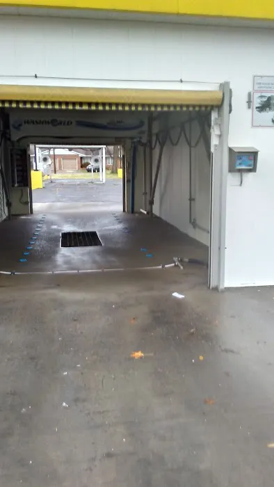 Wash And Go Car Wash Picture 1