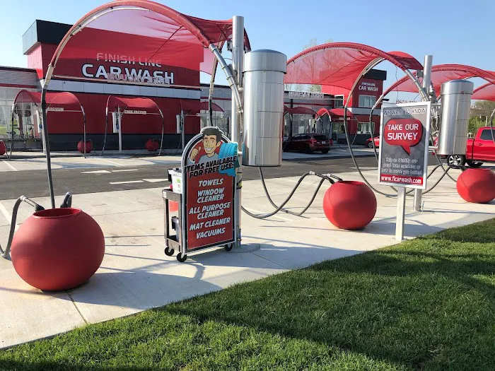 Finish Line Car Wash Picture 1