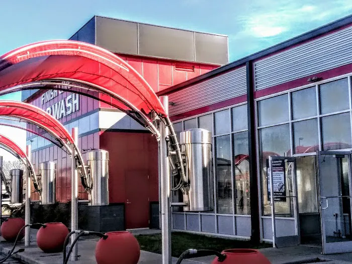 Finish Line Car Wash Picture 7