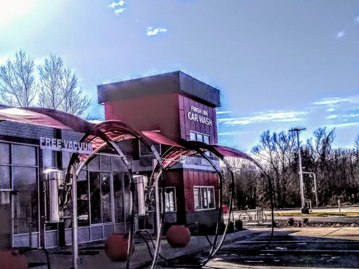 Finish Line Car Wash Picture 9
