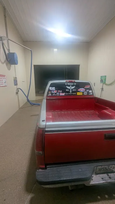 Dirtbuster Car Wash Picture 4