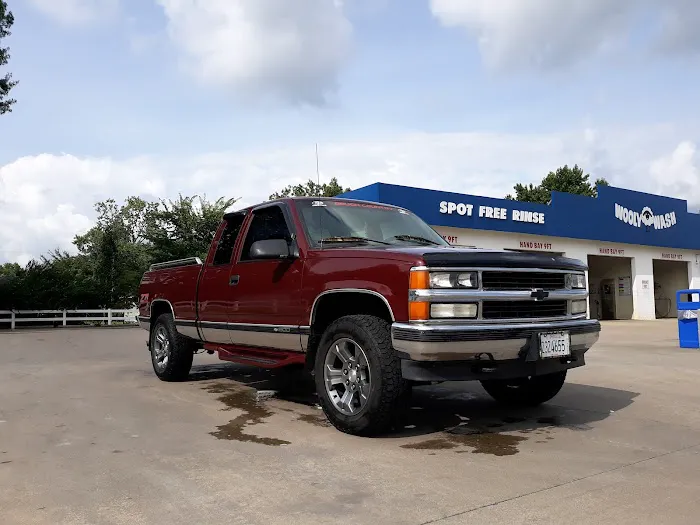 Dirtbuster Car Wash Picture 3