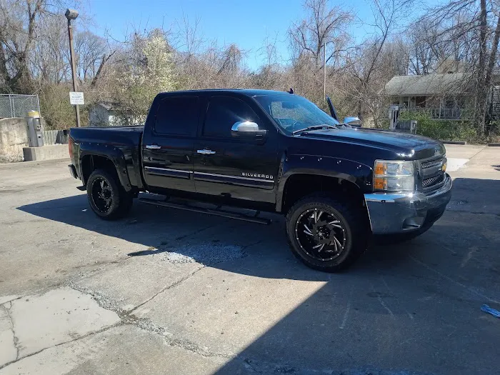 Vivid Car Wash Picture 5