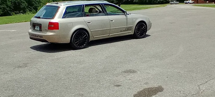 Vivid Car Wash Picture 10