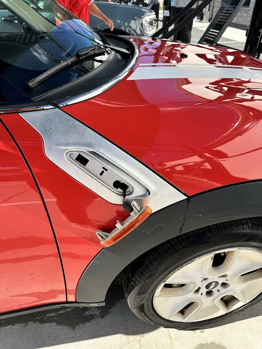 Club Car Wash Picture 6