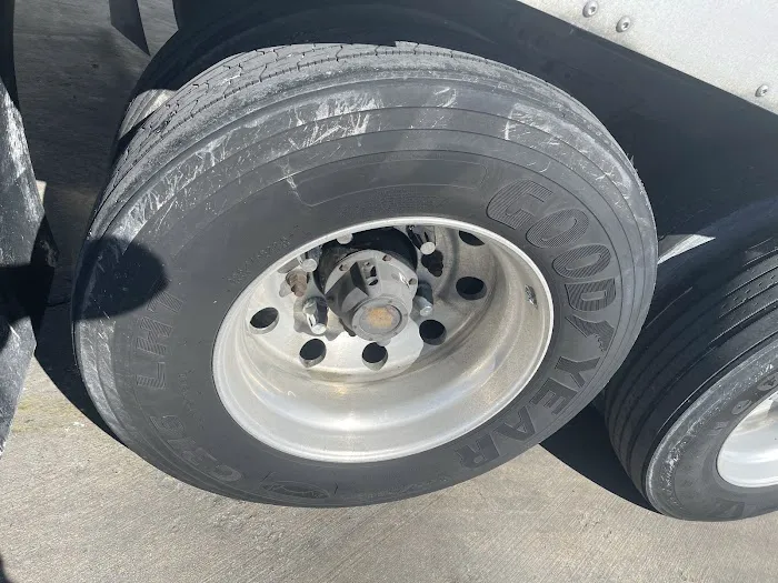 Blue Beacon Truck Wash of Effingham West, IL Picture 3