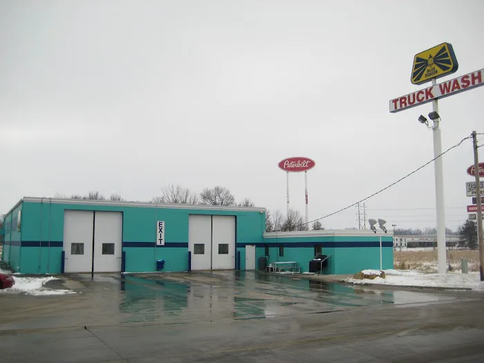 Blue Beacon Truck Wash of Effingham, IL Picture 1