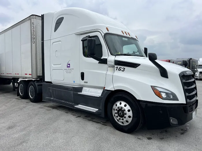 Blue Beacon Truck Wash of Effingham, IL Picture 3