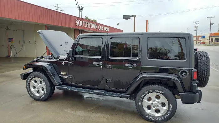 Southtown Car Wash Picture 3
