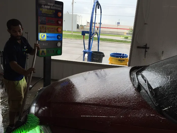 Rainstorm Car Wash Picture 8