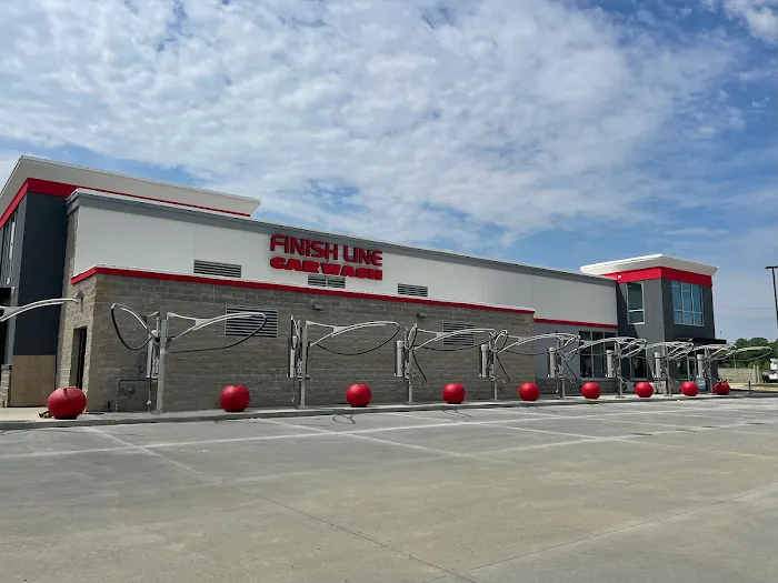 Finish Line Car Wash Picture 3