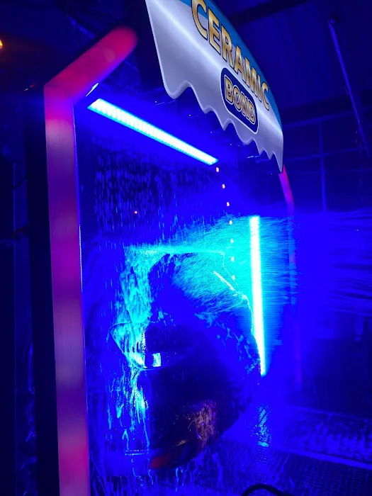 Finish Line Car Wash Picture 5