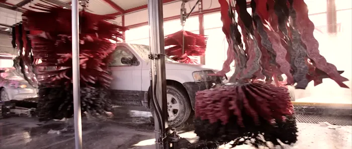 Finish Line Car Wash Picture 6