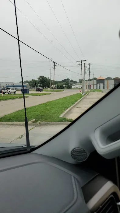 Finish Line Car Wash Picture 9