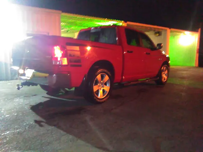 Blazin' Car Wash Picture 6