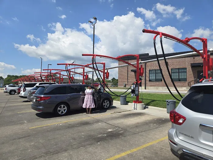 Trademark Carwash Picture 4