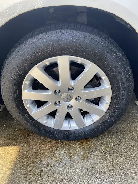 premium auto detailing Picture 3