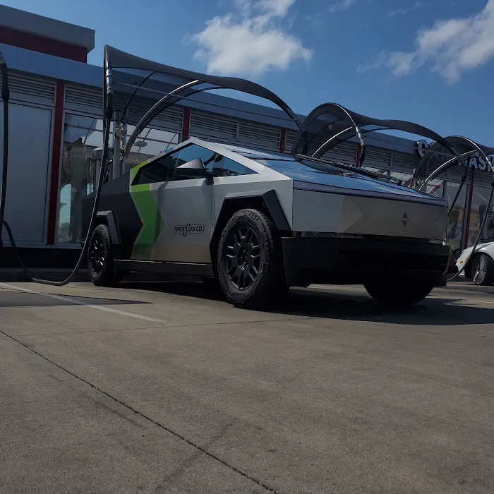 On Track Car Wash Picture 4