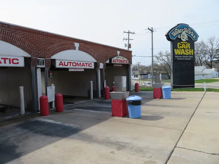 Water Works Car Wash Picture 4
