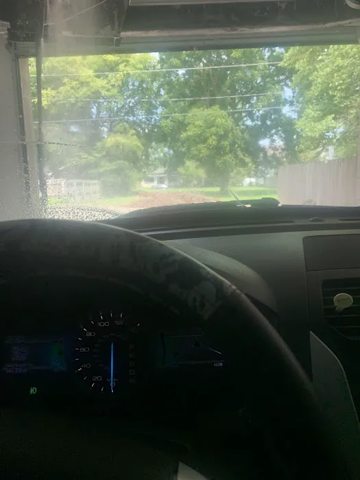 Aqua-Shine Auto Wash Picture 1