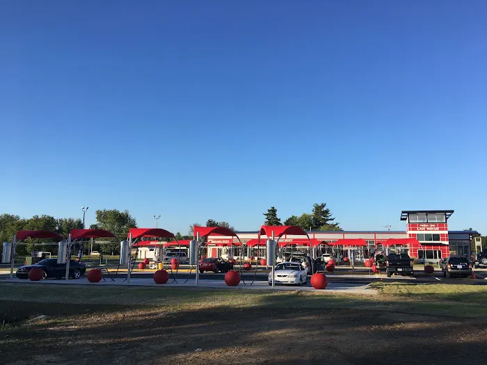 Finish Line Car Wash Picture 2