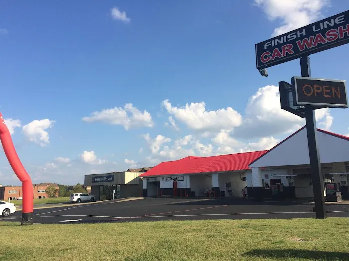 Finish Line Car Wash Picture 1