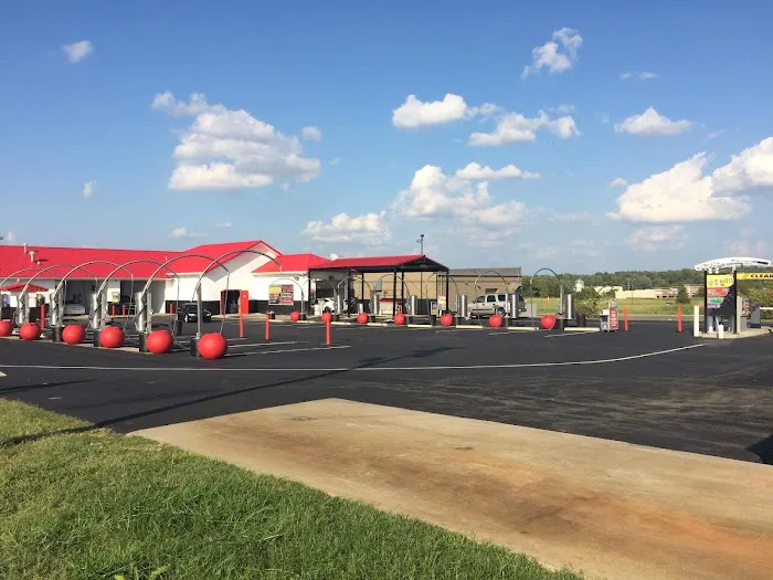 Finish Line Car Wash Picture 2