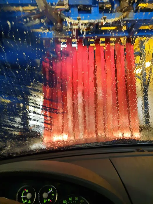 Expressway Carwash Picture 3