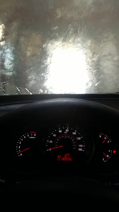 Expressway Carwash Picture 4