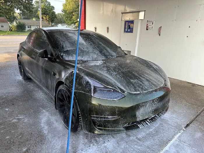 Aqua Adventure Super Wash - Park Ave Picture 5