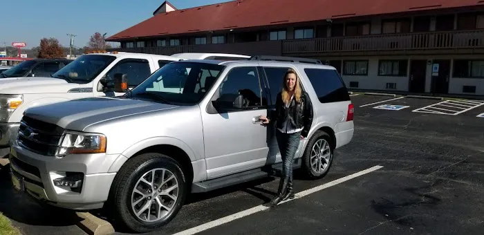 Paducah E-Z Clean Carwash Picture 1