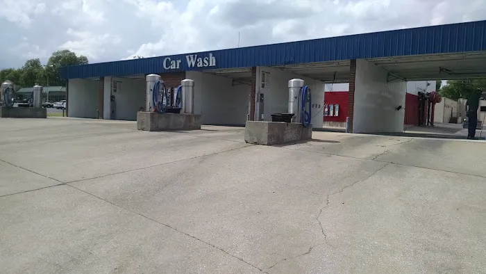Paducah E-Z Clean Carwash Picture 2
