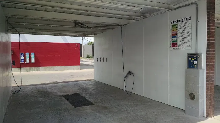 Paducah E-Z Clean Carwash Picture 5