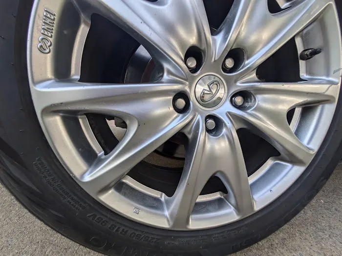 Trademark Carwash Picture 7