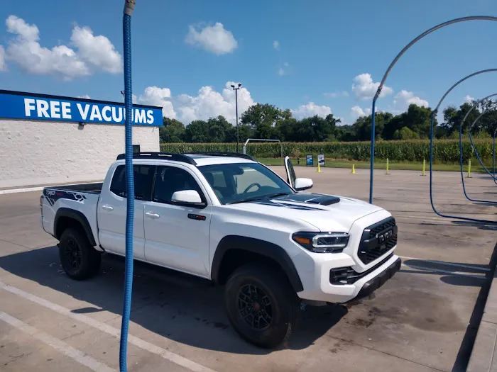 Max Carwash Picture 2