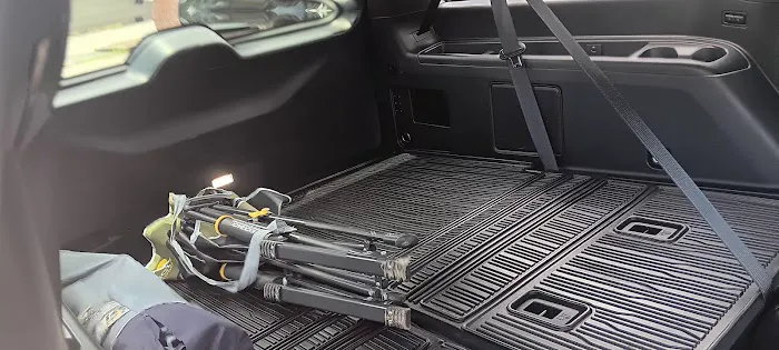 Martin's car cleaning. Picture 10