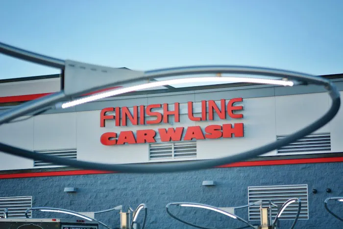 Finish Line Car Wash Picture 1