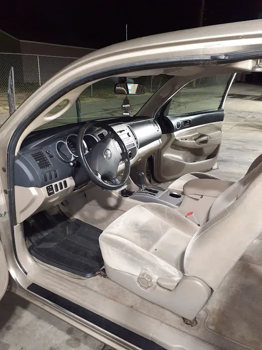 Royal Car Wash Picture 1