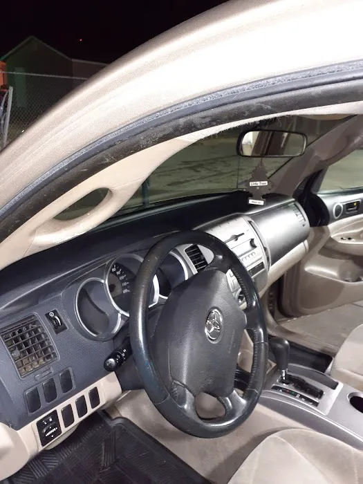 Royal Car Wash Picture 6