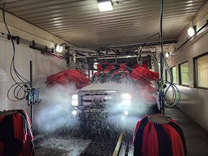 Halo Car Wash Picture 2