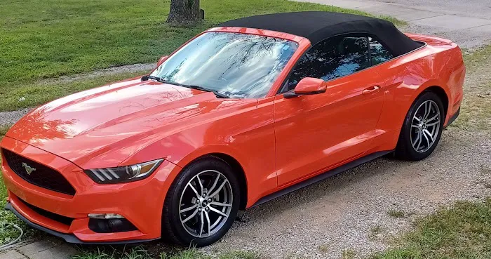 Green Street Car Wash Picture 2