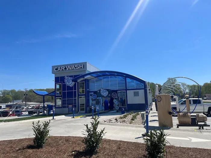 Ollie Wash Henderson Picture 1