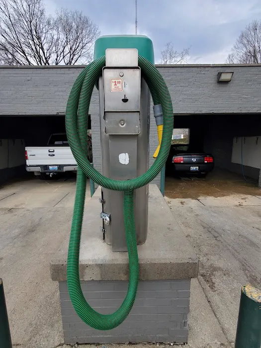 Custom Car Wash Picture 1