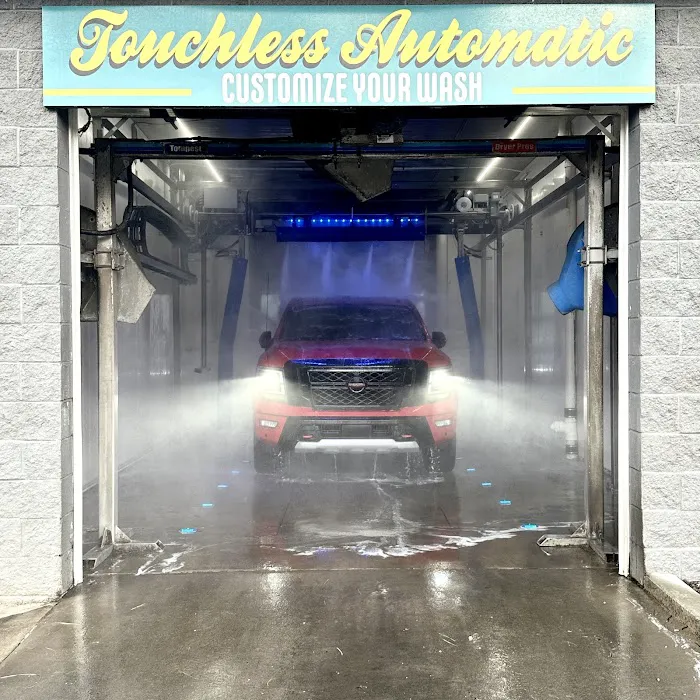 Custom Car Wash Picture 2