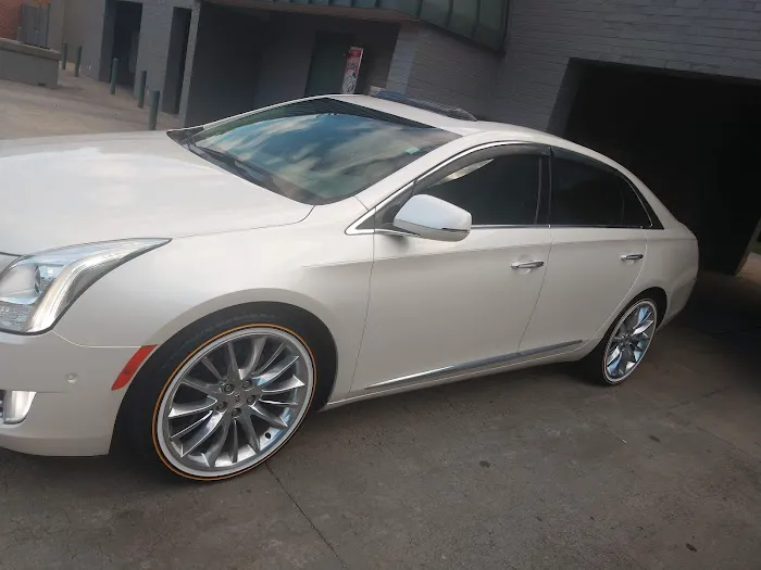 Custom Car Wash Picture 5