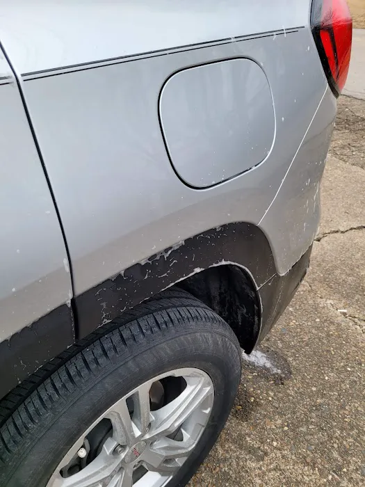 Halo Car Wash Picture 2