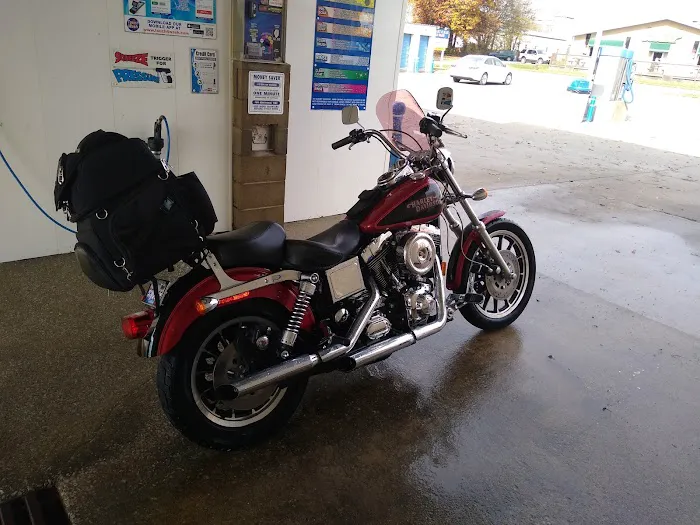 Dirtbuster Carwash Picture 3