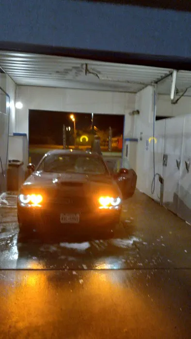 Wub's Wash & Wax Picture 2