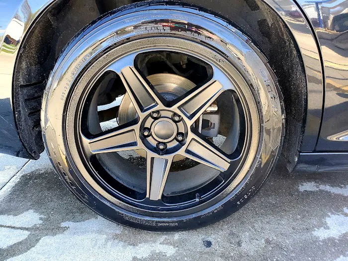 Mighty Max Express Car Wash & Dog Wash Picture 3