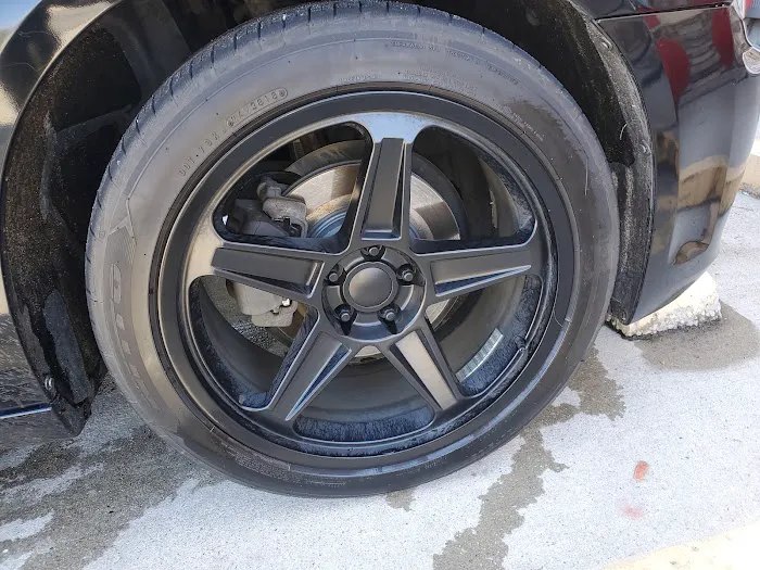 Mighty Max Express Car Wash & Dog Wash Picture 6